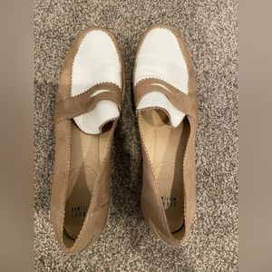 EUC two tone Stuart Weitzman loafers